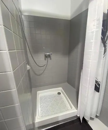 Appartement Le 35 Liberte-spacieux Avec Balcon Et Local Velos-centre Commercial Polygone